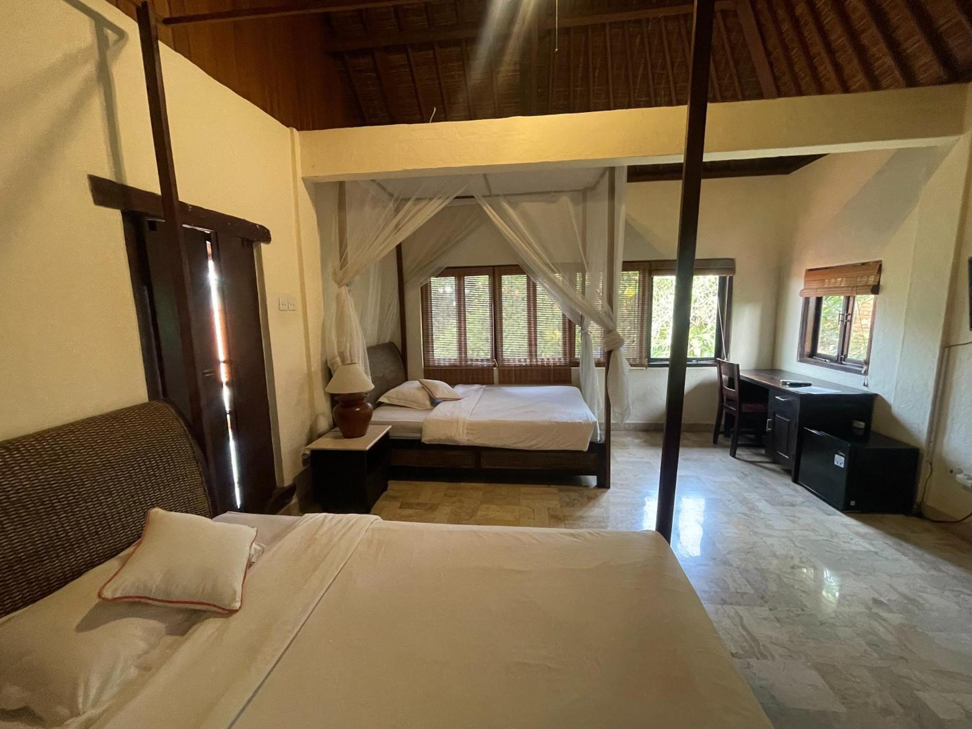 Graha Madesimon Hotel Ketewel Exterior photo